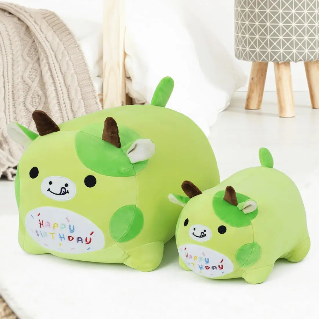 Green Birthday Cartoon Cow Plush Pillow Soft Polyester Animal Stuffed Toy with PP Cotton Filling Kids Perfect Birthday Gift
