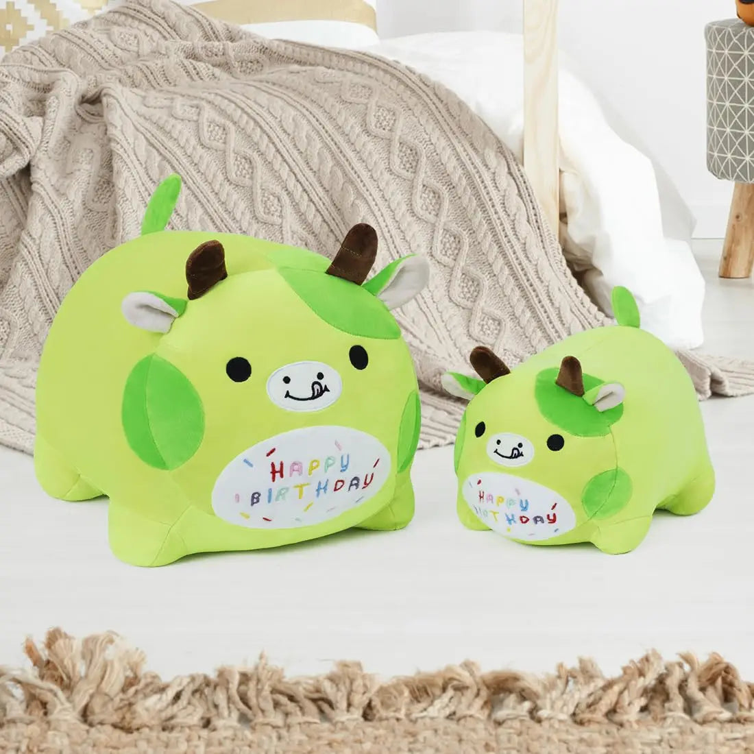 Green Birthday Cartoon Cow Plush Pillow Soft Polyester Animal Stuffed Toy with PP Cotton Filling Kids Perfect Birthday Gift