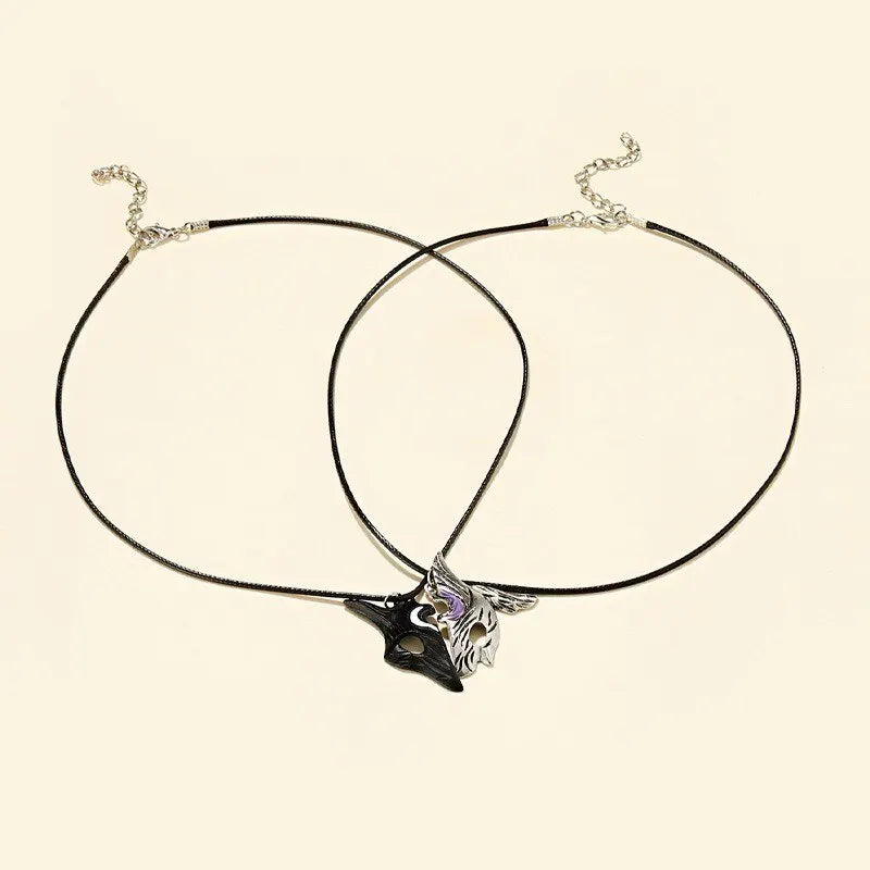 2PCS Antique Silver-plated Necklace Couple Vintage Style League of Legends Peripheral Sheep and Wolf Pendant Jewelry