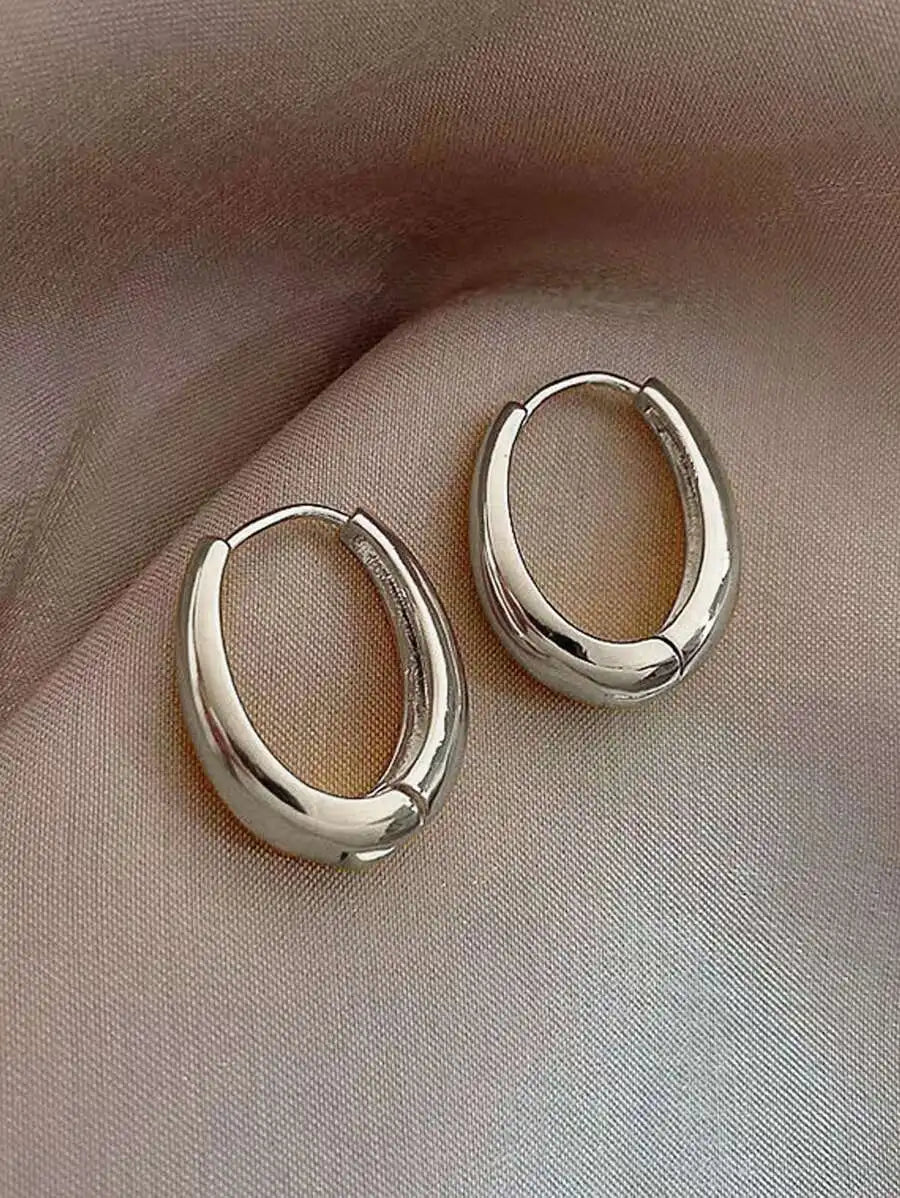 Polished Gold-Tone Oval Hoop Earrings for Everyday Wear