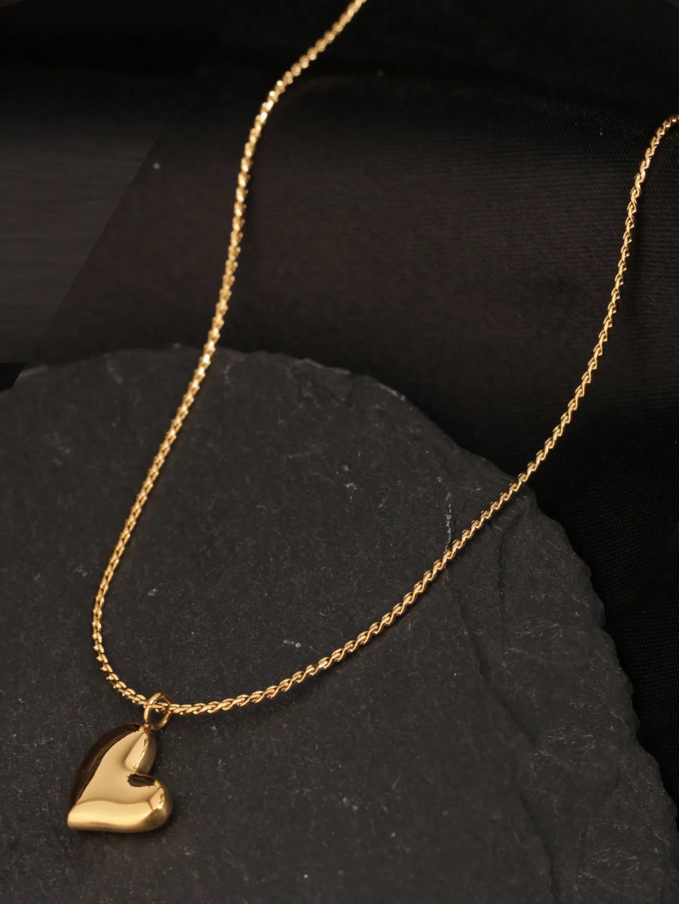 1pc 18K Gold-Tone Minimalist Stainless Steel Curved Heart Pendant Necklace, Fashionable Versatile , Suitable For Women's Daily
