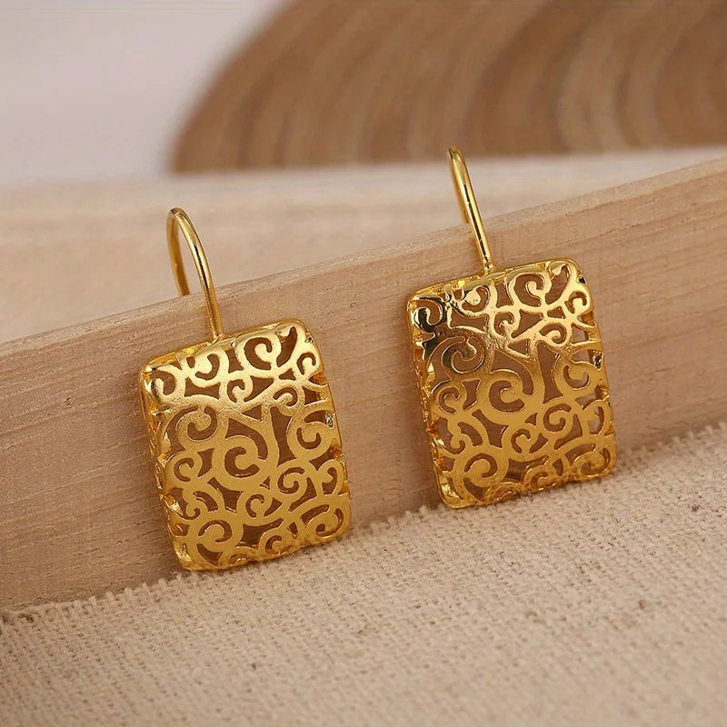 Classic Retro Hollow Pattern Square Earrings, Casual Accessories for Women's Daily Gatherings, Ethnic Style Earrings