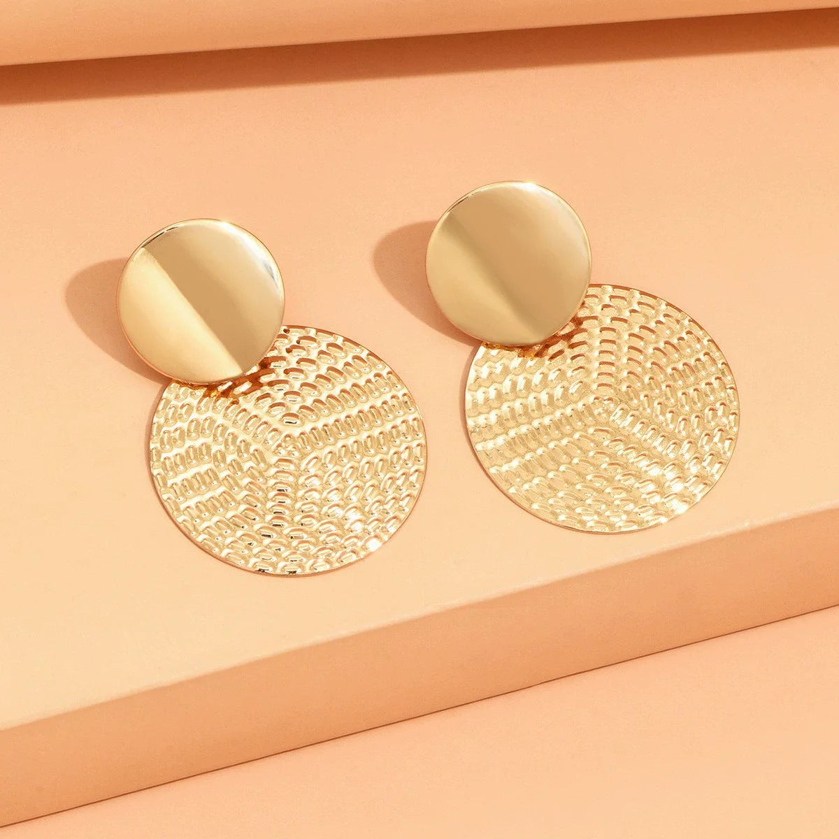 Chic Two Fashion Gold Color Circular Earrings With Intricate Woven Pattern Detailing Personality Simple Metal Dangle Earrings