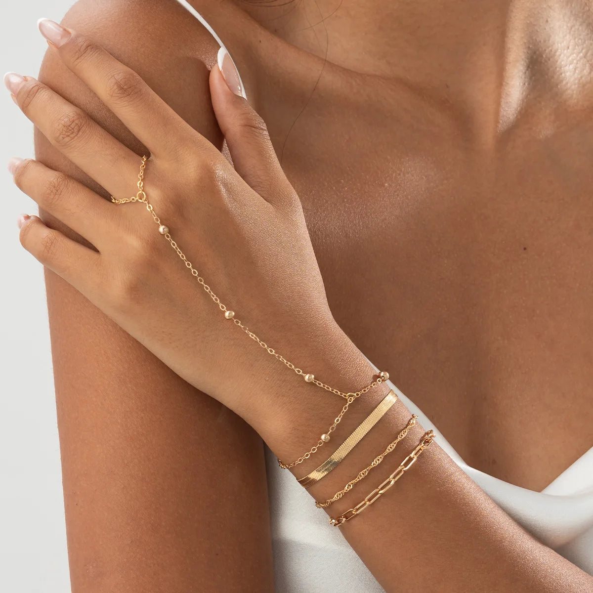 4pcs women's fashionable bracelet interlocking bracelet daily versatile metal chain back bracelet set