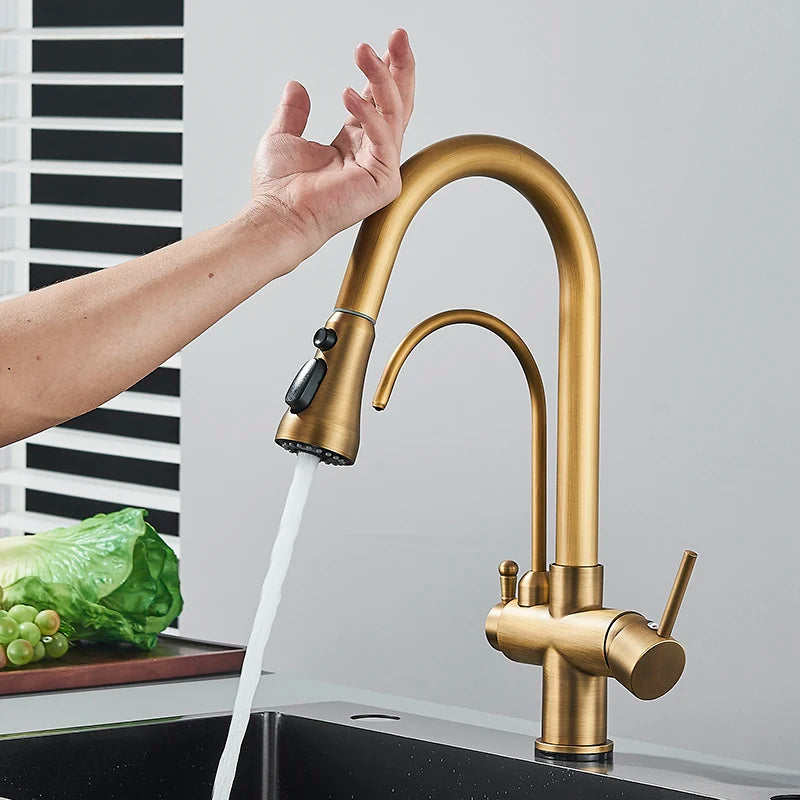 Antique Kitchen Faucet Pull Out Spray Kitchen Sink Single Handle Deck Mount Water Crane 360° Rotation Hot Cold Water Mixer Tap