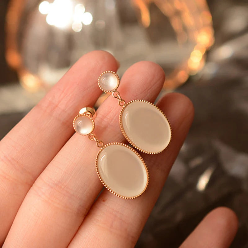 Korea New White Moonlight Cat's Eye Stone Earrings For Women Small Fresh Geometric Eardrop Elegant Ladies Temperament Jewelry