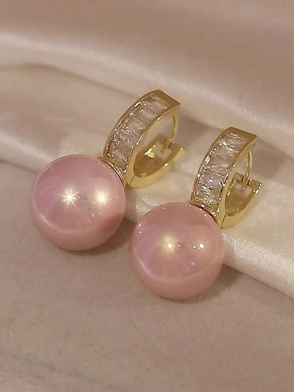 1 Pair Elegant & Exquisite Pink Faux Pearl Hollow Out And Inlaid Rhinestone Female Hoop Earrings
