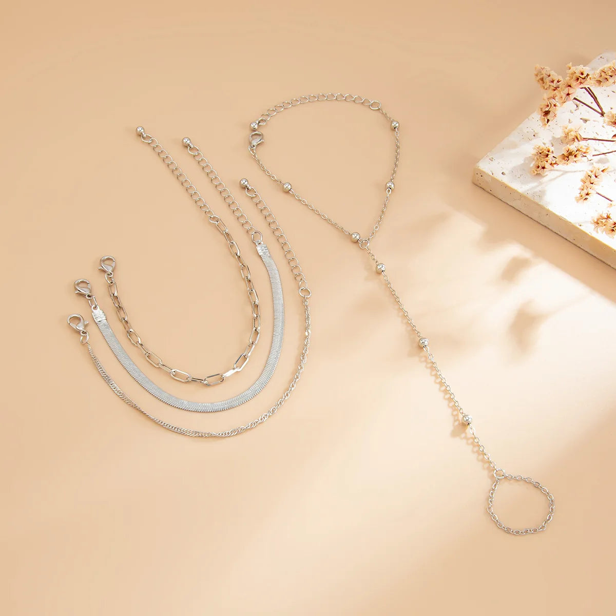 4pcs women's fashionable bracelet interlocking bracelet daily versatile metal chain back bracelet set